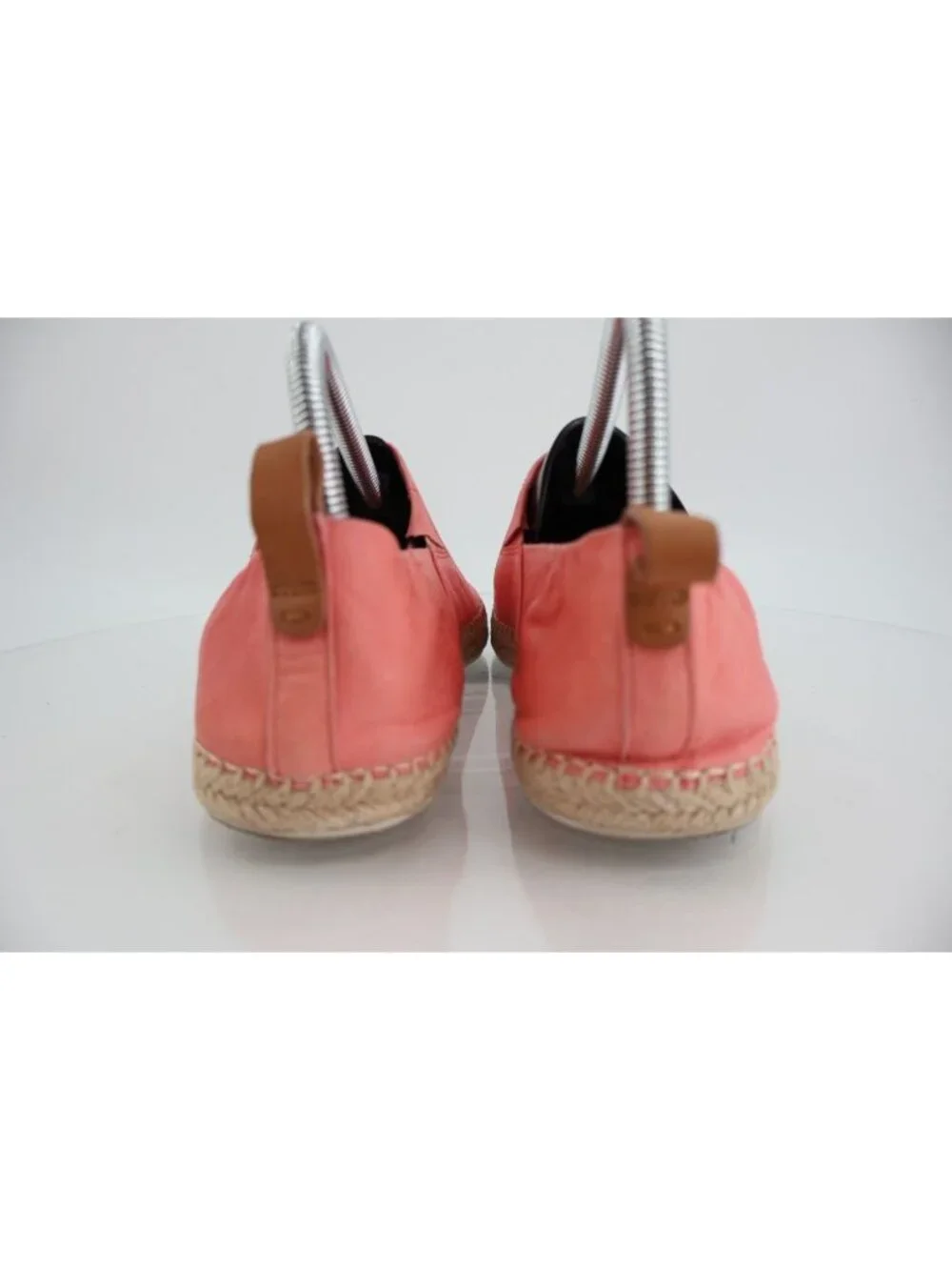 Gentle Souls Lizzy A-Line Espadrille Flats Shoes Womens Size 7.5 Coral Leather